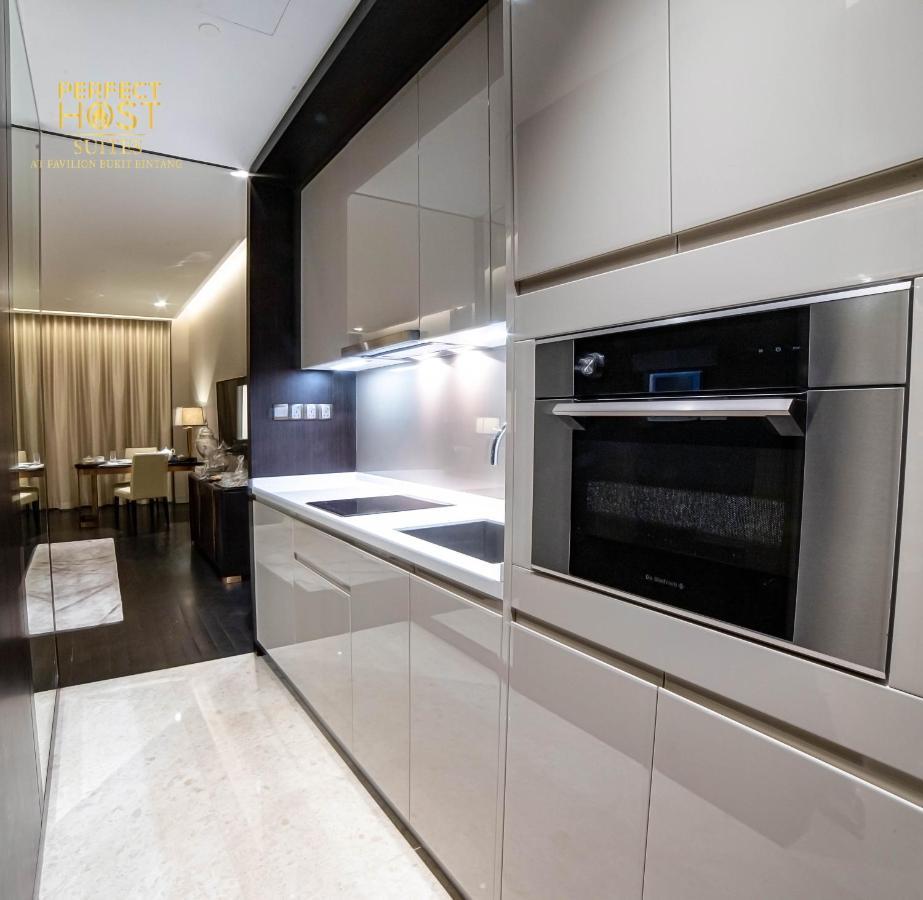 Ph Suites At Pavilion Bukit Bintang Kuala Lumpur Esterno foto A modern kitchen
